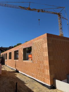 🆕 Update aus Landshut 🏗️ 

• Objekt: 11 Wohneinheiten mit Tiefgarage
• Status: Tiefgarage fertiggestellt und verfüllt 
• Lage: Landshut-Achdorf

Jetzt können die Arbeiten im Erdgeschoss weiter voranschreiten. 👷🏽‍♂️

#heimbau #landshut #mehrfamilienhaus #tiefgarage #wohnbau